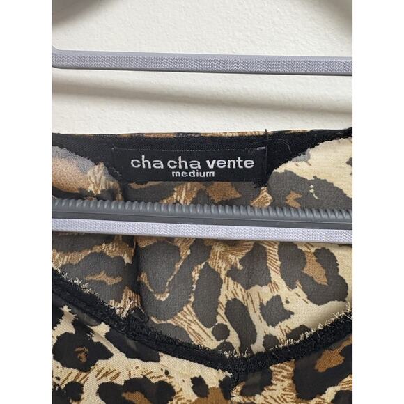 Cha Cha Vente Sheer Leopard Print Tunic Blouse Women's Medium Twist Front - Picture 6 of 8